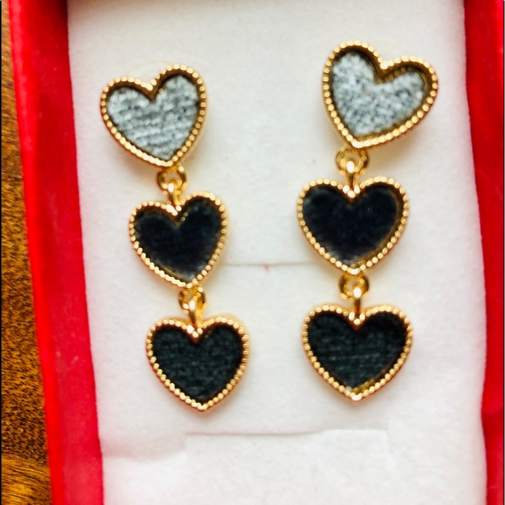 2/$20❤️Tricolor Heart Earrings❤️